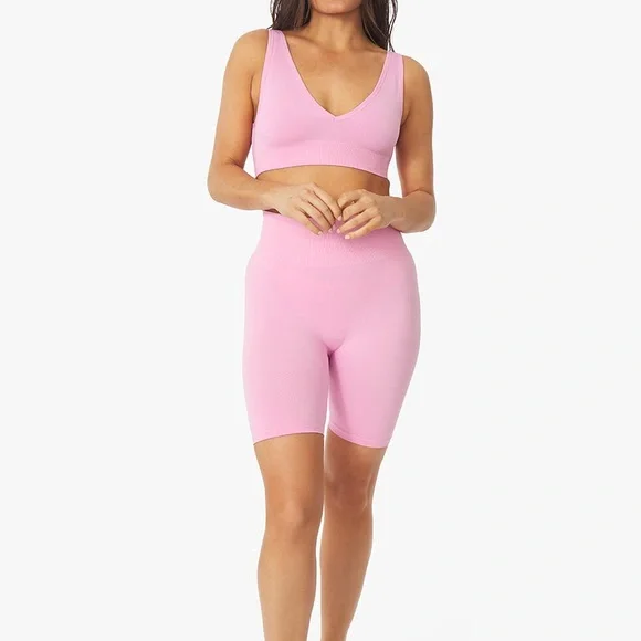 WeWoreWhat Pink Workout Set - Seamless Biker Shorts and V-Neck Bra Top